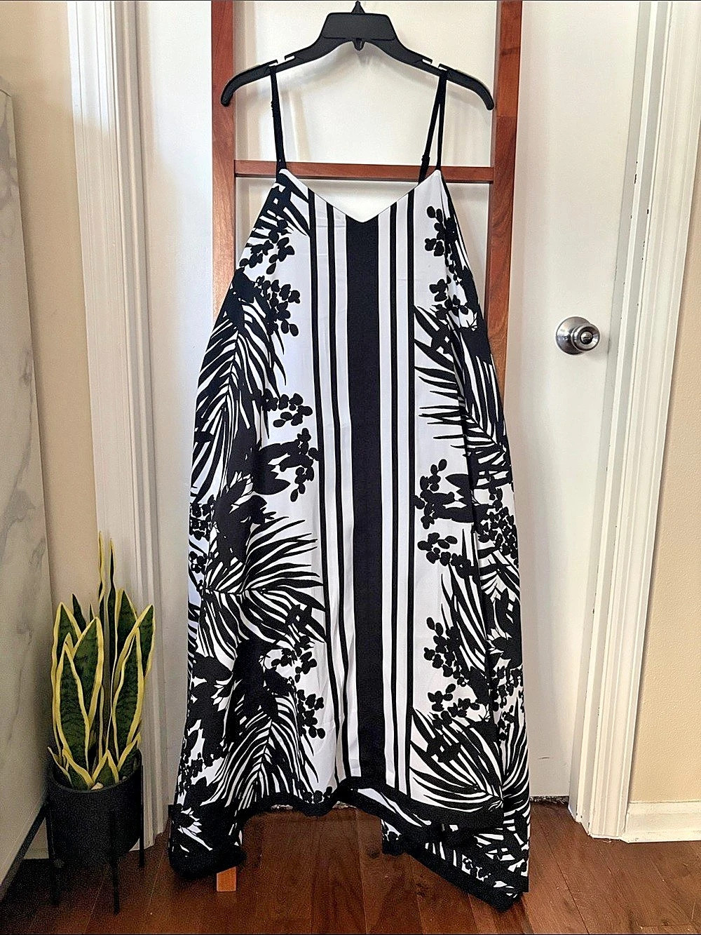 Lane Bryant Black White Tropical Palm Stripe Handkerchief Hem Maxi Dress